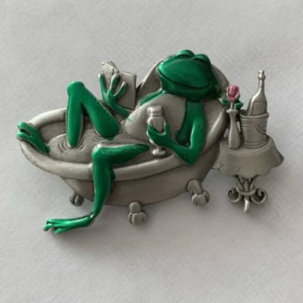 Frog In A Bathtub Vintage Brooch Pin JJ Jonette Jewelry